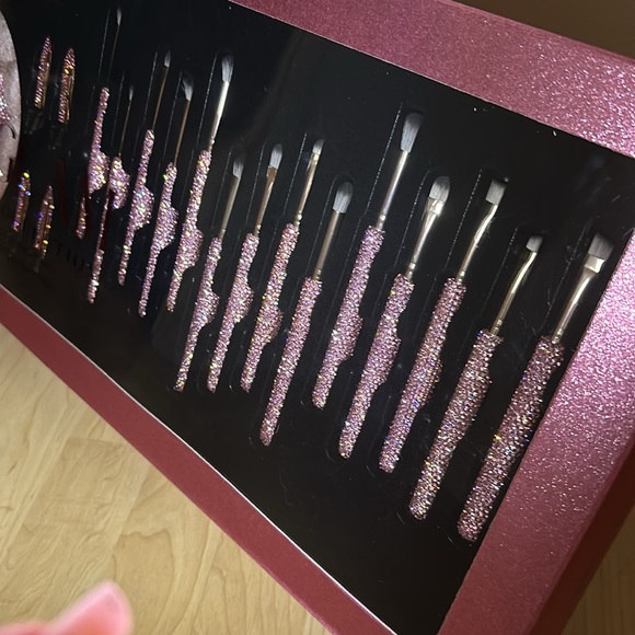 Glitz Makeup Glitz And Glam 3 Essential Collection Brush Set Pink